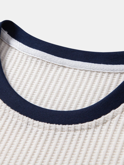 Camiseta Waffle Contrast com Bolso